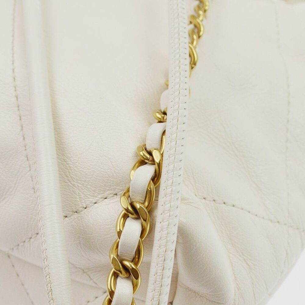 Chanel 22 Chain Hobo Quilted Shaded Calfskin White Leather Shoulder Bag Bag - Picture 6 of 9